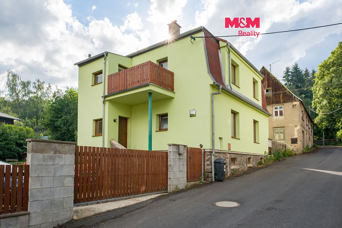 Prodej rodinného domu 149 m², pozemek 877 m²